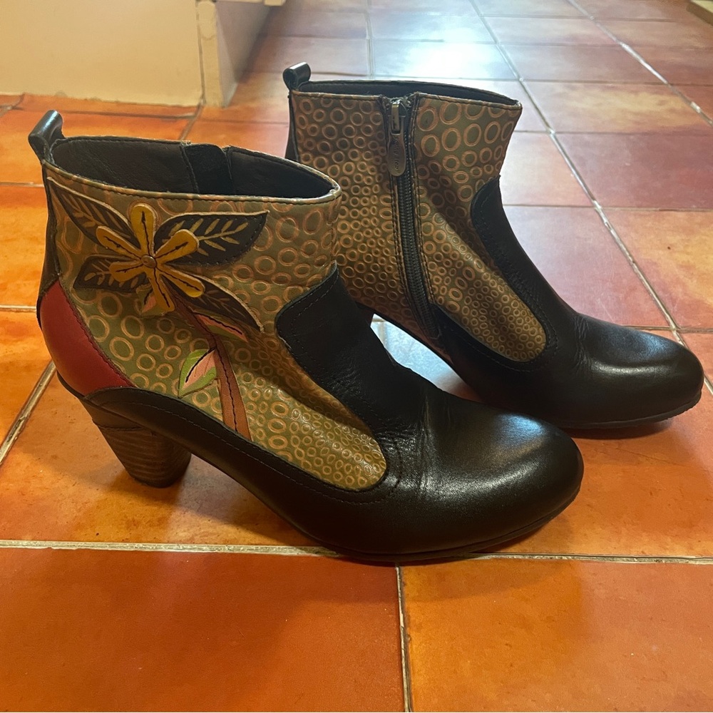 L'Artiste by Spring Step Dramatic Boots size EU 38 US 7